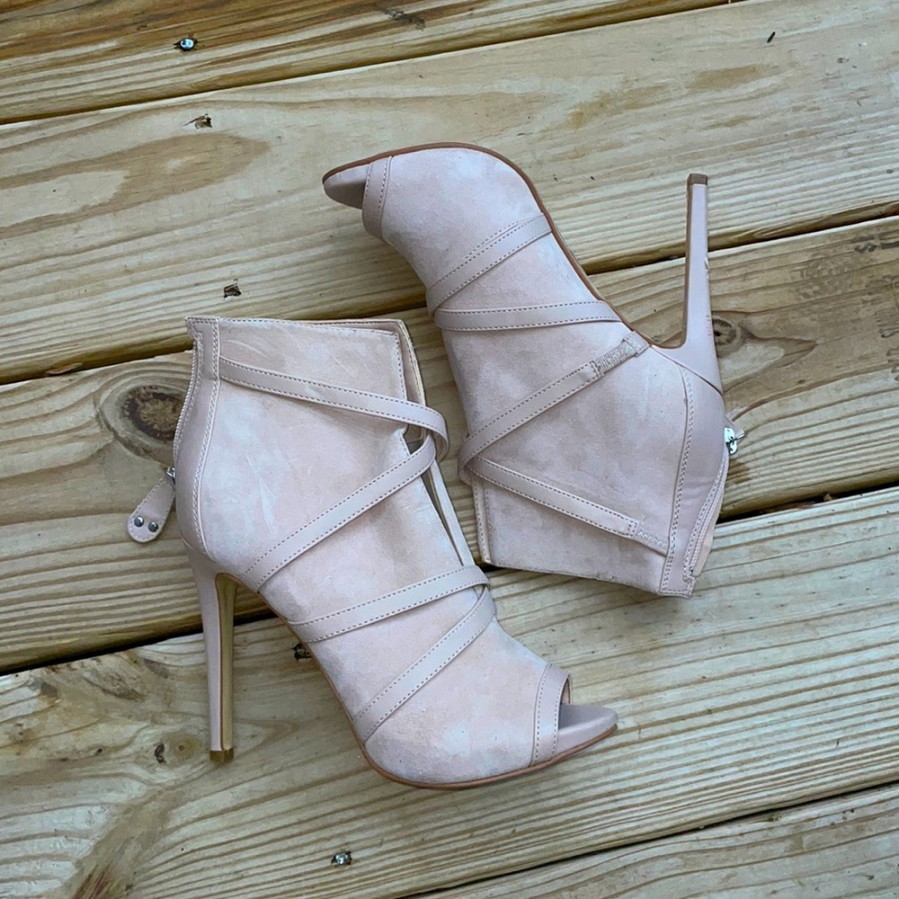 GUESS Suede Light Pink Open Toe Ankle Boots Size 6.5